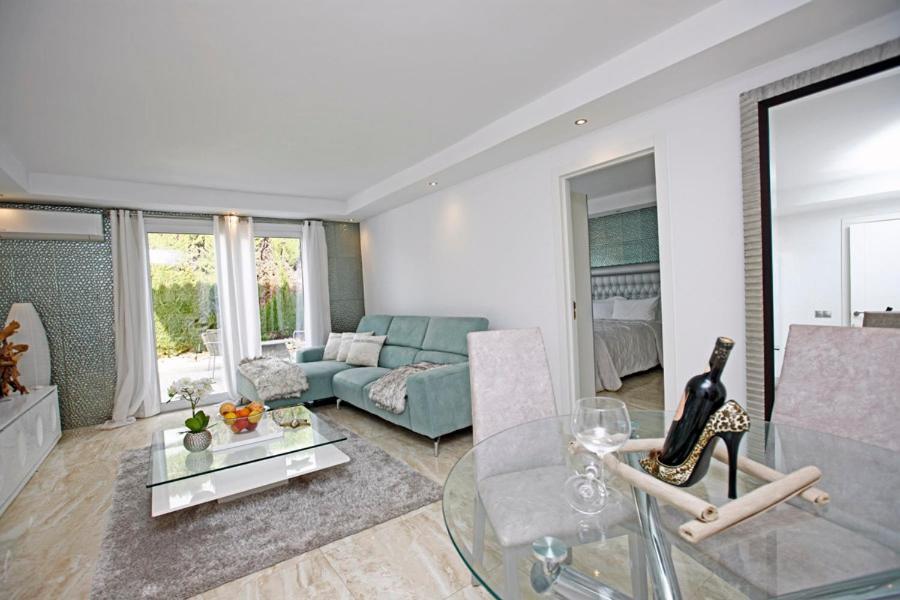 Apartment R02 Luxury In With Pool And Garden Marbella