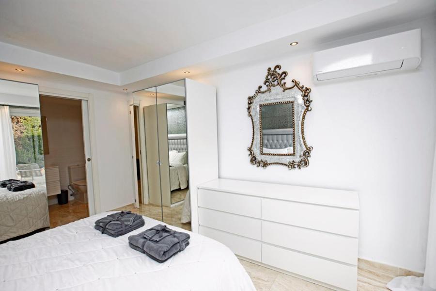 Appartement R02 Luxury In With Pool And Garden